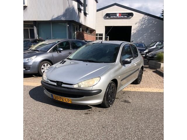 Grijs Gebruikt 2005 Peugeot 206 Hatchback | € 995 (Eerlijke prijs) - Afbeelding 1/4