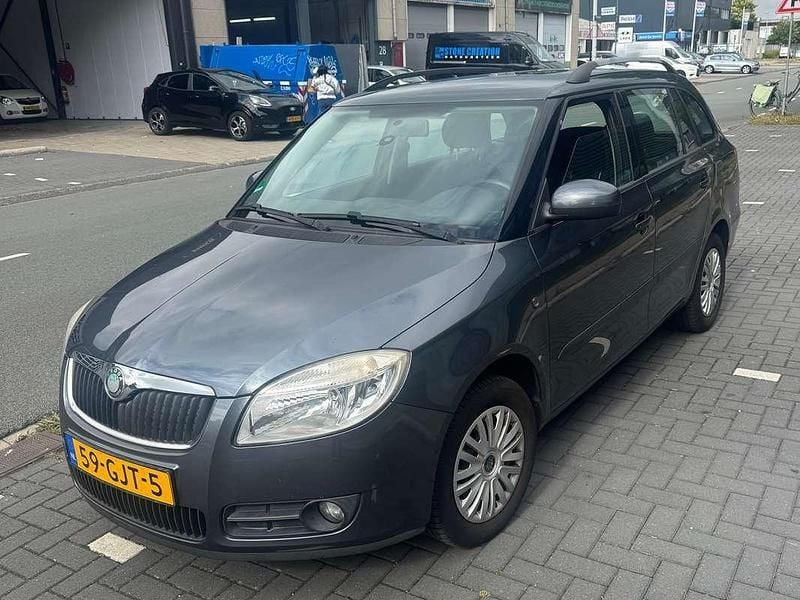 Occasion Skoda Fabia Ambiente 86 PK (63 kW) 2008 Grijs Hatchback