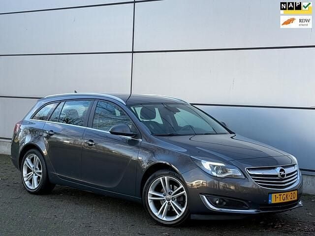 Grijs Occasion 2014 Opel Insignia Edition Stationwagen | € 5.400 (Goede deal) - Afbeelding 1/4