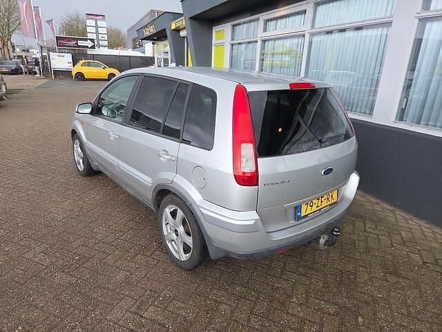 Occasion Ford Fusion Futura 101 PK (74 kW) 2008 Grijs Hatchback