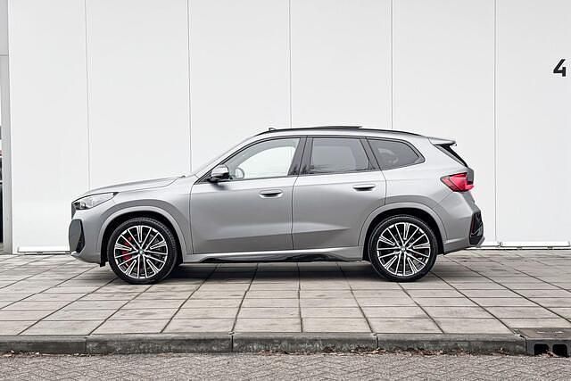 Occasion BMW iX1 M Sport 150 kW (204 PK) 2025 Bmw individual frozen pure grey metallic (grijs metallic) SUV