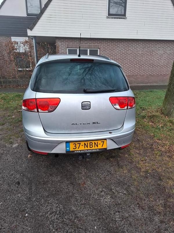 Gebruikt 2010 Seat Altea XL MPV | € 1.300 (Super prijs) - Afbeelding 1/4