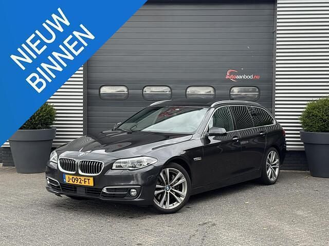 Grijs Gebruikt 2017 BMW 535 Luxury Line Stationwagen | € 14.990 - Afbeelding 1/4