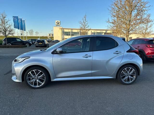 Occasion Toyota Yaris Executive 131 PK (96 kW) 2024 Grijs Hatchback