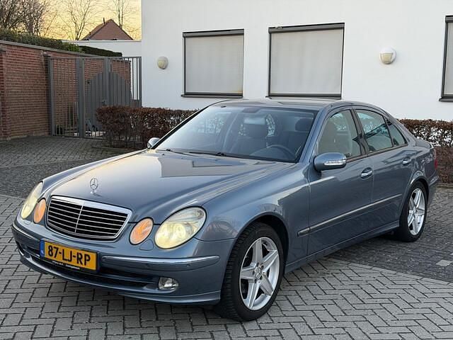 Occasion Mercedes E240 Avantgarde 177 PK (130 kW) 2003 Blauw Sedan