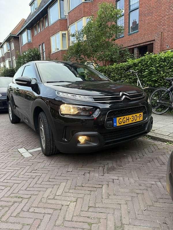 Zwart Gebruikt 2018 Citroën C4 Cactus Business Class Hatchback | € 12.500 (Eerlijke prijs) - Afbeelding 1/4