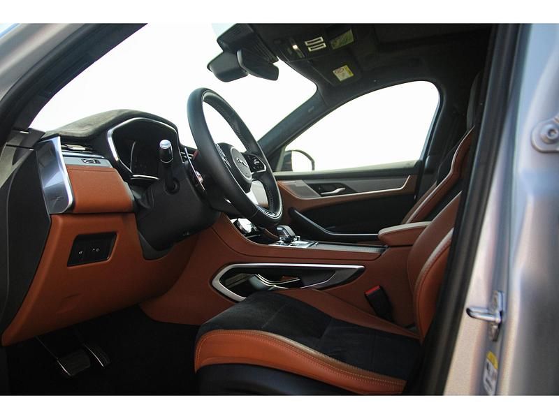 Occasion Jaguar F-Pace SVR 552 PK (405 kW) 2022 Zilver SUV