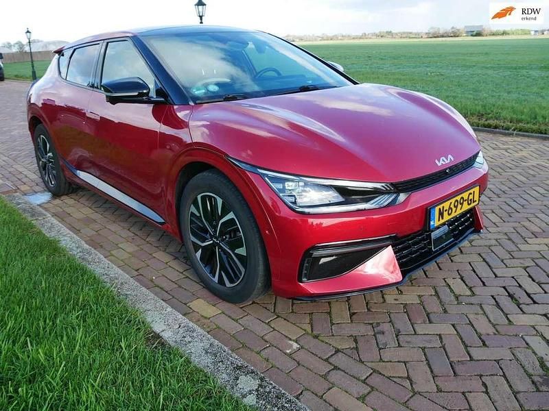 Rood Gebruikt 2021 Kia EV6 2 SUV | € 25.410 (Eerlijke prijs) - Afbeelding 1/3