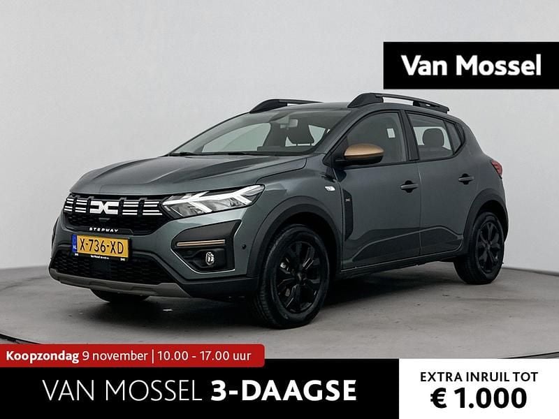 Groen Gebruikt 2024 Dacia Sandero Extreme Hatchback | € 19.940 (Eerlijke prijs) - Afbeelding 1/4