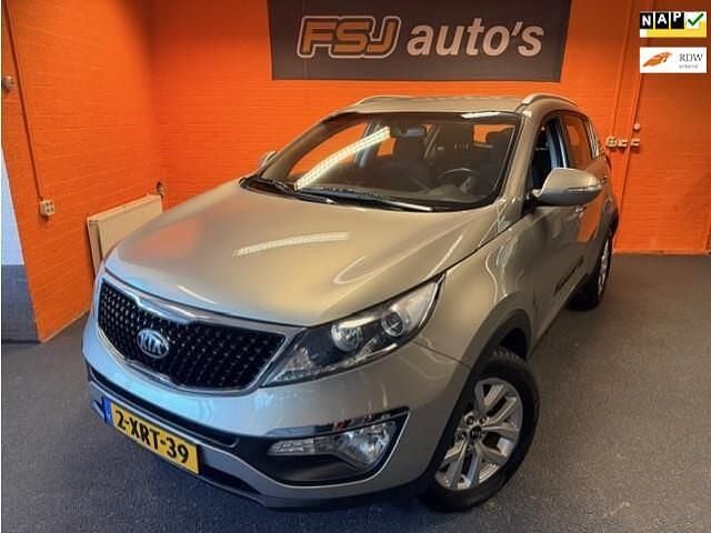 Beige (metallic) Occasion 2014 Kia Sportage SUV | € 10.750 (Goede deal) - Afbeelding 1/4