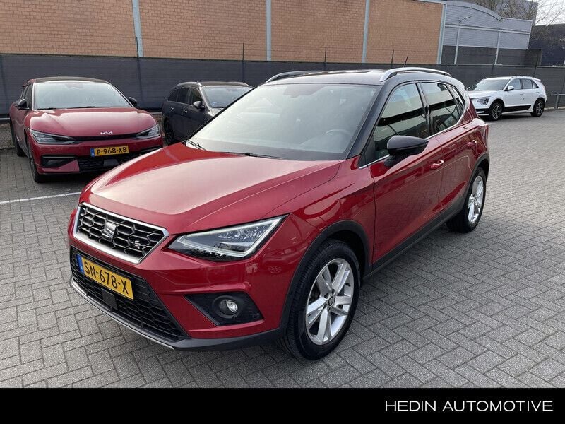 Rood, metallic lak Gebruikt 2018 Seat Arona FR SUV | € 13.900 (Goede deal) - Afbeelding 1/4