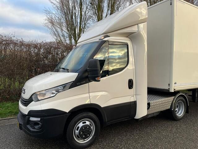 Wit Gebruikt 2017 Iveco Daily Van | € 39.900 - Afbeelding 1/4