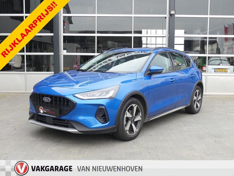 Blauw Gebruikt 2022 Ford Focus Active X Hatchback | € 22.995 (Iets duurder) - Afbeelding 1/4