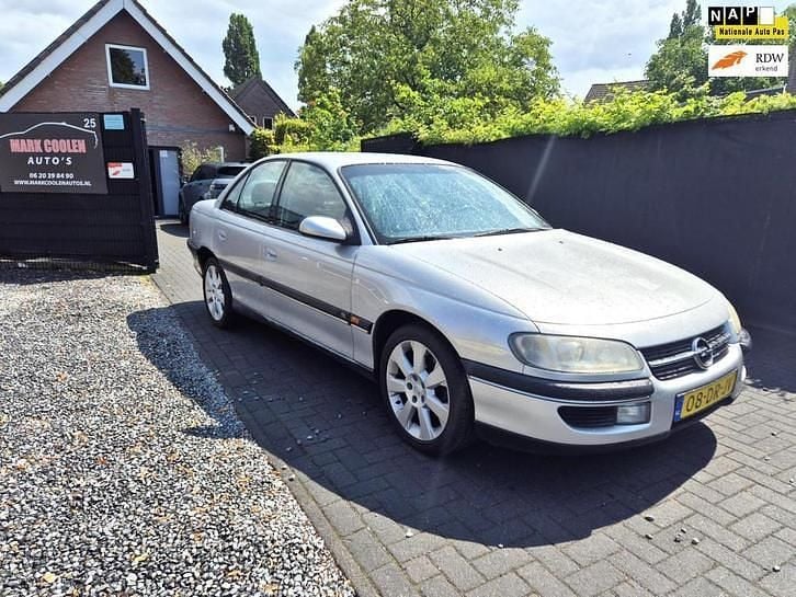 Gebruikt 1999 Opel Omega Edition | € 2.445 - Afbeelding 1/1