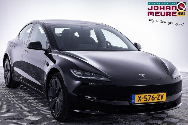Zwart Gebruikt 2024 Tesla Model 3 Sedan | € 35.900 (Eerlijke prijs) - Afbeelding 1/4