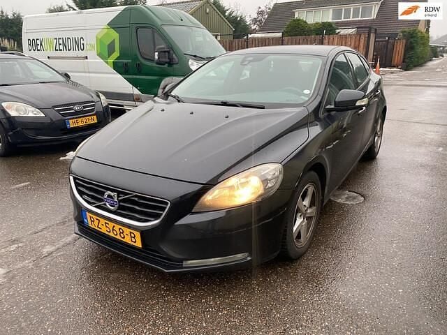 Occasion Volvo V40 Momentum 114 PK (83 kW) 2014 Zwart Hatchback