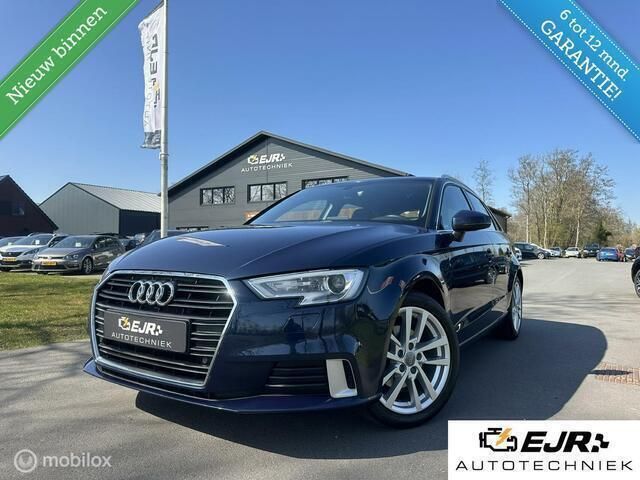 Blauw Occasion 2016 Audi A3 Sportback Sport Hatchback | € 14.745 (Eerlijke prijs) - Afbeelding 1/4