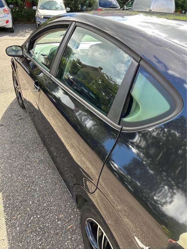 Zwart Gebruikt 2006 Seat Leon Stylance MPV | € 2.350 (Eerlijke prijs) - Afbeelding 1/4