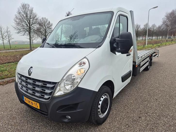 Gebruikt 2010 Renault Master | € 17.995 - Afbeelding 1/4
