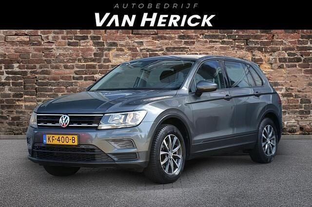 Grijs, metallic lak Gebruikt 2016 VW Tiguan Comfortline SUV | € 17.945 (Eerlijke prijs) - Afbeelding 1/4