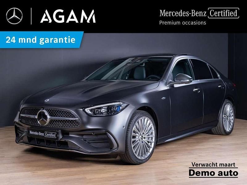 Grijs Occasion 2025 Mercedes C300e Business Sedan | € 63.950 - Afbeelding 1/4