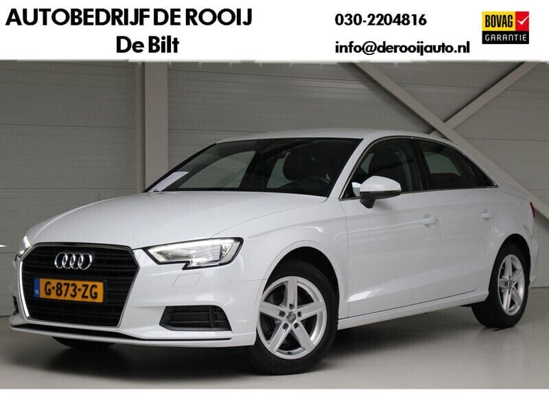 Wit Gebruikt 2020 Audi A3 Proline Sedan | € 18.795 - Afbeelding 1/4