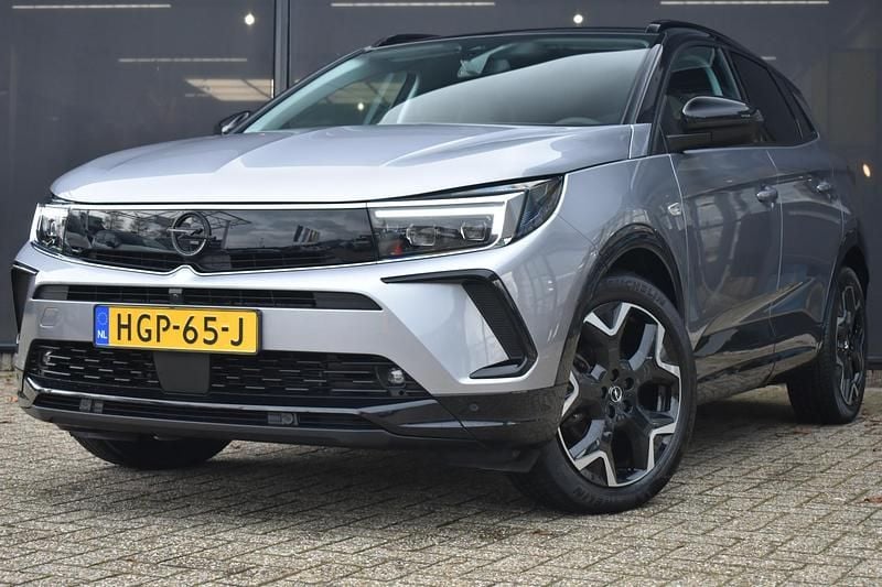 Grijs Gebruikt 2025 Opel Grandland X Ultimate SUV | € 29.895 (Super prijs) - Afbeelding 1/4