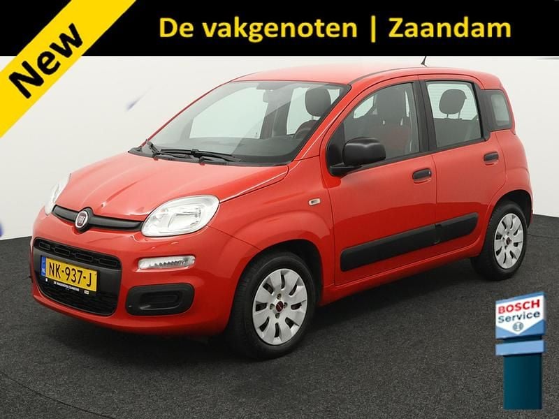Rood Gebruikt 2017 Fiat Panda Pop Star Hatchback | € 9.800 (Eerlijke prijs) - Afbeelding 1/4