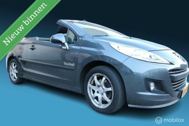 Grijs Gebruikt 2010 Peugeot 207 CC Cabriolet | € 3.799 (Eerlijke prijs) - Afbeelding 1/4