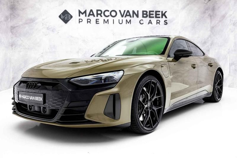 X6c taktikgrün audi exclusive (groen me Gebruikt 2021 Audi e-tron GT quattro Sedan | € 62.850 (Duur) - Afbeelding 1/4