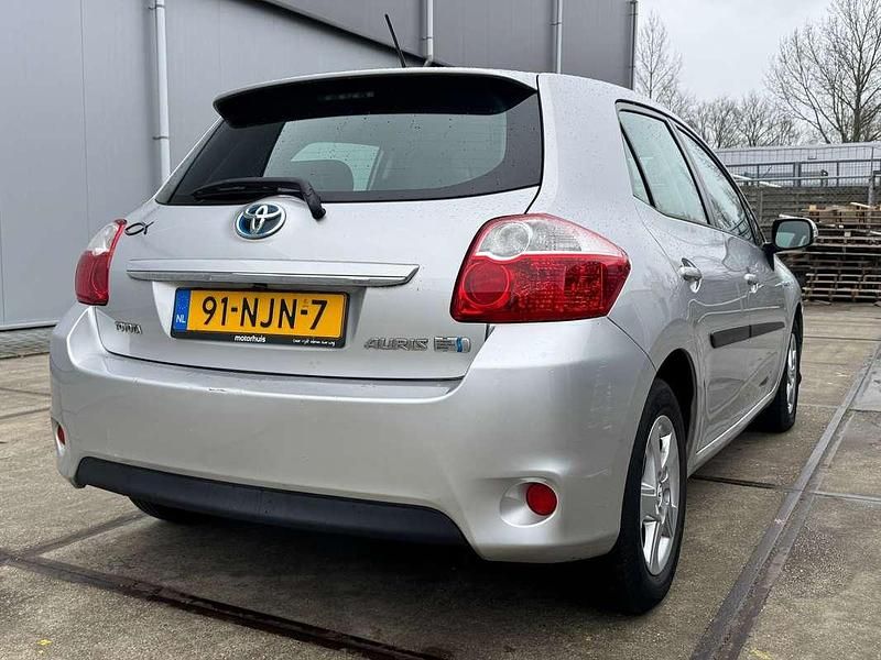 Occasion Toyota Auris Hybrid 99 PK (72 kW) 2010 Grijs Hatchback