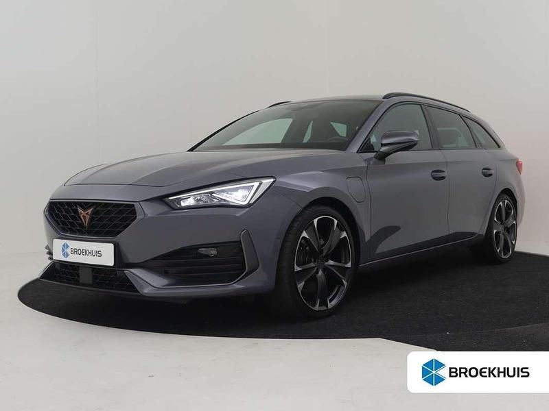 Grijs Gebruikt 2022 Cupra Leon VZ Stationwagen | € 28.900 (Eerlijke prijs) - Afbeelding 1/4