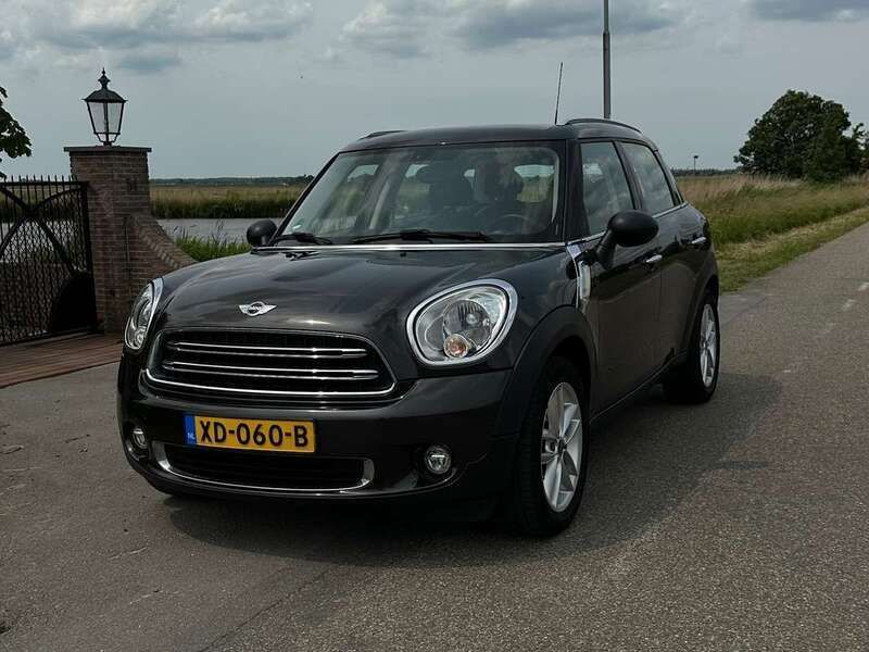 Bruin Gebruikt 2015 Mini Cooper Countryman Chili SUV | € 9.950 (Eerlijke prijs) - Afbeelding 1/4