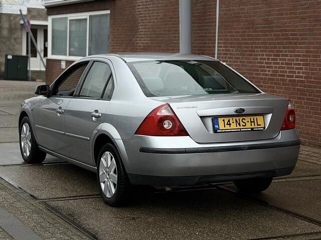 Occasion Ford Mondeo 125 PK (91 kW) 2004 Grijs Sedan