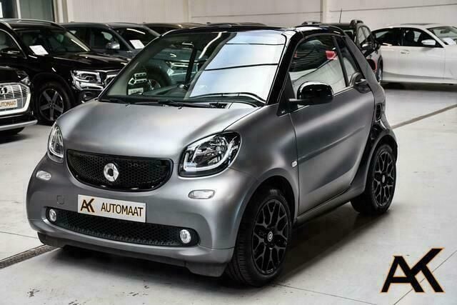 Grijs Gebruikt 2018 Smart ForTwo Cabrio Prime Cabriolet | € 18.450 - Afbeelding 1/4