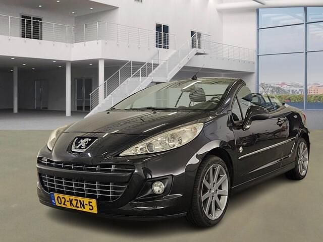 Zwart Occasion 2010 Peugeot 207 CC Roland Garros Cabriolet | € 3.495 (Goede deal) - Afbeelding 1/4