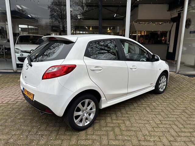 Occasion Mazda 2 86 PK (63 kW) 2010 Wit Hatchback