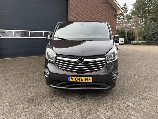 Occasion Opel Vivaro Sport 125 PK (91 kW) 2018 Zwart MPV