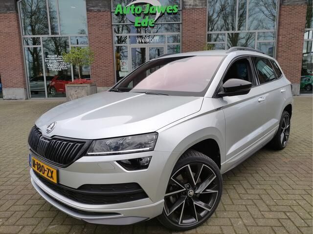 Grijs Gebruikt 2022 Skoda Karoq Business Line SUV | € 32.495 (Iets duurder) - Afbeelding 1/4