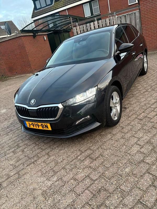 Gebruikt 2020 Skoda Scala Hatchback | € 12.500 (Eerlijke prijs) - Afbeelding 1/4