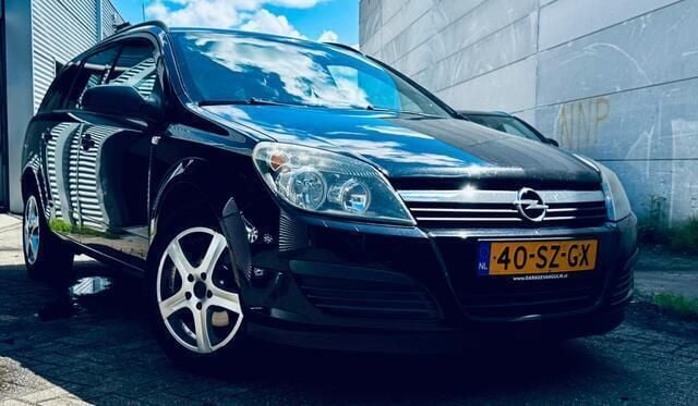 Zwart Gebruikt 2006 Opel Astra Executive Stationwagen | € 1.000 (Eerlijke prijs) - Afbeelding 1/4