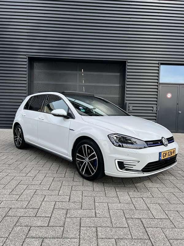 Wit Gebruikt 2015 VW Golf VII GTE Stationwagen | € 10.950 (Eerlijke prijs) - Afbeelding 1/4