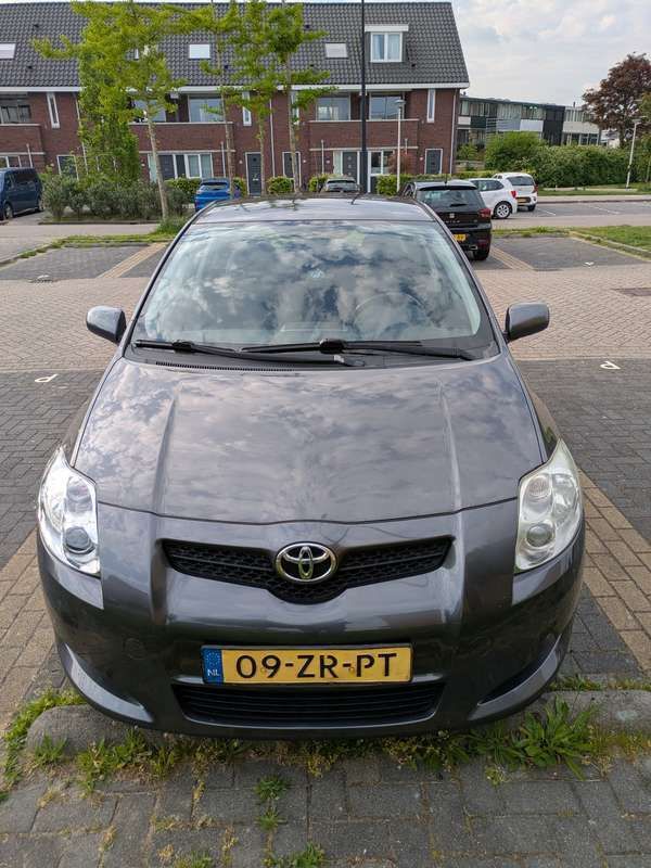 Gebruikt 2008 Toyota Auris Team Sedan | € 3.200 (Eerlijke prijs) - Afbeelding 1/4