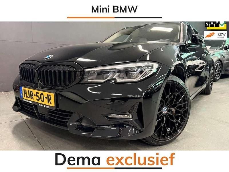 Occasion BMW 330e Executive 294 PK (216 kW) 2021 Zwart Stationwagen