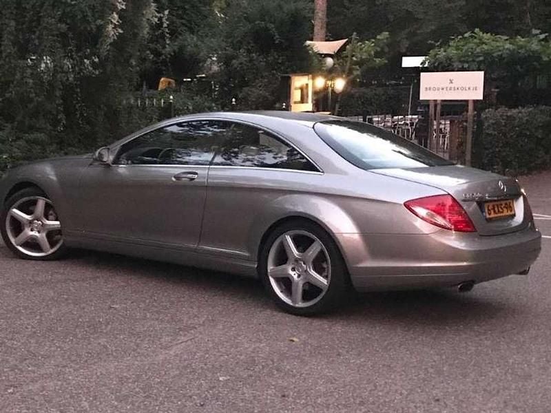 Grijs Gebruikt 2007 Mercedes CL500 Coupé | € 11.000 - Afbeelding 1/4