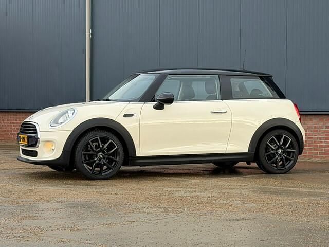 Occasion Mini Cooper Business 136 PK (100 kW) 2016 Wit (metallic) Hatchback