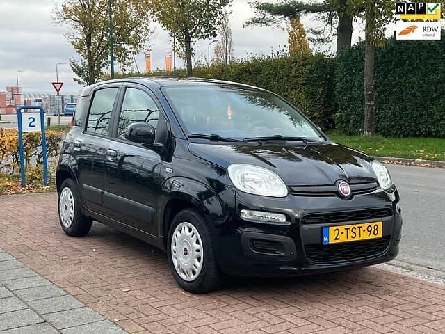 Zwart Gebruikt 2014 Fiat Panda Hatchback | € 3.950 (Goede deal) - Afbeelding 1/4