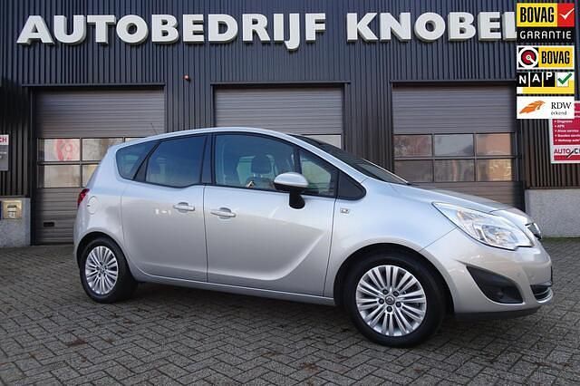 Grijs (metallic) Gebruikt 2013 Opel Meriva Cosmo MPV | € 5.950 (Eerlijke prijs) - Afbeelding 1/4