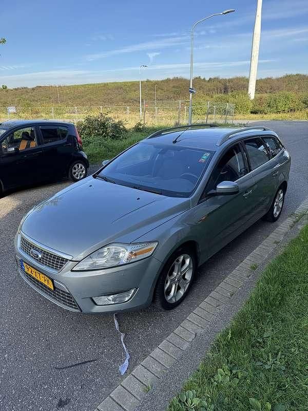 Grijs Gebruikt 2007 Ford Mondeo Titanium Stationwagen | € 1.950 (Goede deal) - Afbeelding 1/4