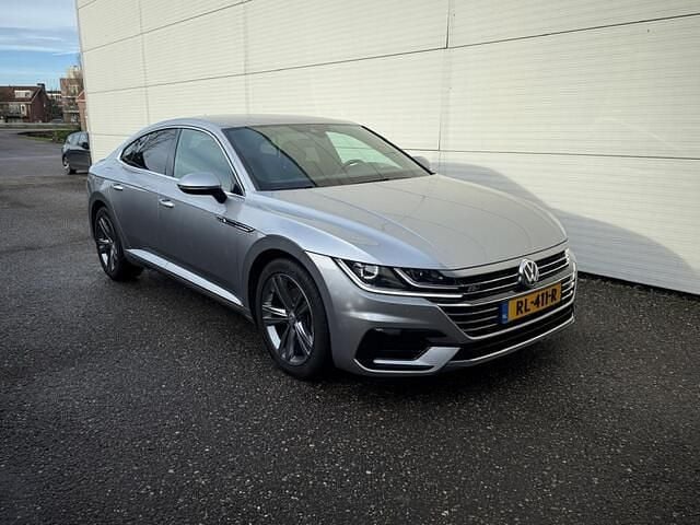 Occasion VW Arteon Business 191 PK (140 kW) 2018 Grijs Hatchback